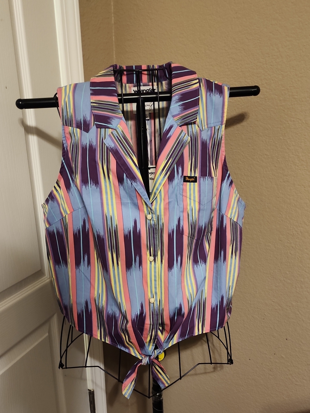 Wrangler x Lainey Wilson Sleeveless Tie-Hem Button Front Striped Top